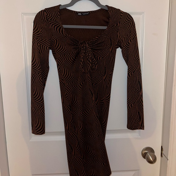 Zara brown long sleeve mini dress - Picture 1 of 4